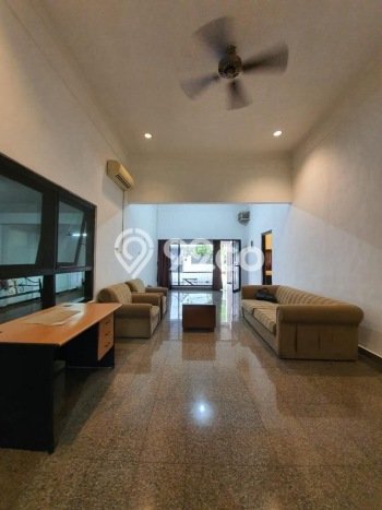 Rumah 5 Kamar Siap Huni Dikontrakkan di Menteng Harga Kompetitif Rumah 5 Kamar Siap Huni Dikontrakkan di Menteng Harga Kompetitif