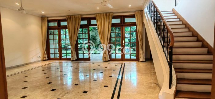 Dijual Rumah Premium dengan Fasilitas Sekitar Komplit di Menteng, Jakarta Pusat Dijual Rumah Premium dengan Fasilitas Sekitar Komplit di Menteng, Jakarta Pusat