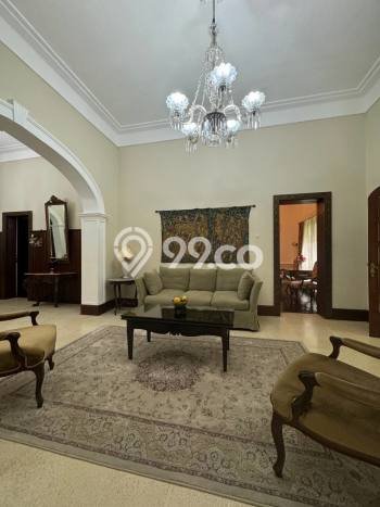 Rumah Mewah Siap Huni LT 1070m2 di Menteng, Jakarta Pusat Rumah Mewah Siap Huni LT 1070m2 di Menteng, Jakarta Pusat