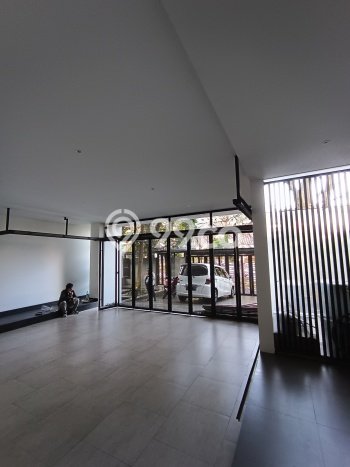Best Deal Hunian Premium Ideal dan Luas di Menteng, Jakarta Pusat Best Deal Hunian Premium Ideal dan Luas di Menteng, Jakarta Pusat