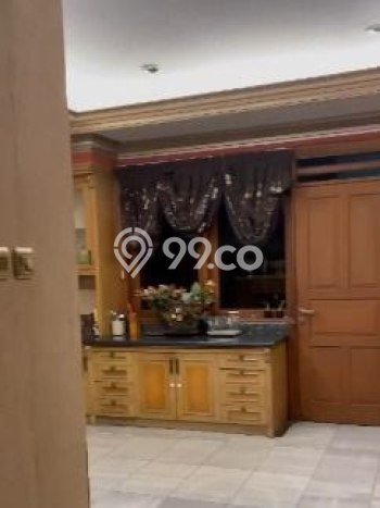 Best Deal Hunian Mewah Ideal dan Luas di Menteng, Jakarta Pusat Best Deal Hunian Mewah Ideal dan Luas di Menteng, Jakarta Pusat