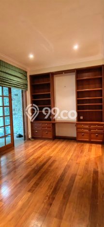 Dijual Rumah Premium dengan Fasilitas Sekitar Komplit di Menteng, Jakarta Pusat Dijual Rumah Premium dengan Fasilitas Sekitar Komplit di Menteng, Jakarta Pusat