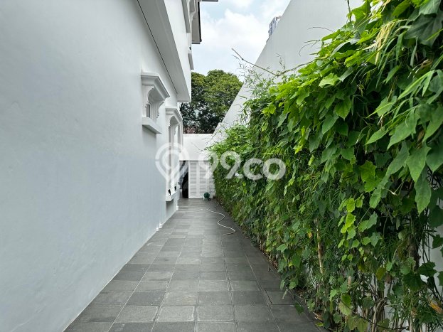 Hot Offer Hunian Mewah Ideal dan Luas di Menteng, Jakarta Pusat Hot Offer Hunian Mewah Ideal dan Luas di Menteng, Jakarta Pusat