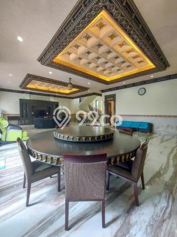 Siap Huni Rumah Mewah 6 Kamar di Menteng Dekat ke Mana Pun Siap Huni Rumah Mewah 6 Kamar di Menteng Dekat ke Mana Pun