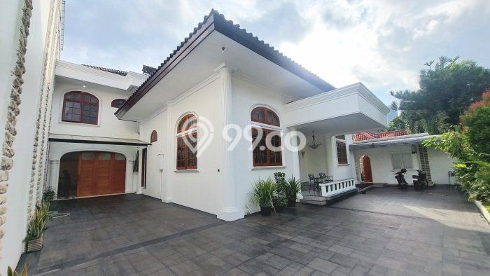 Hunian Modern Dikontrakkan 5 Kamar di Menteng Bisa Nego Hunian Modern Dikontrakkan 5 Kamar di Menteng Bisa Nego