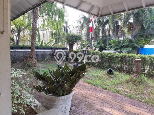 Siap Huni Rumah Mewah 5 Kamar di Menteng Dekat ke Mana Saja Siap Huni Rumah Mewah 5 Kamar di Menteng Dekat ke Mana Saja