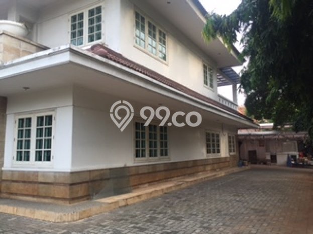 Disewakan Rumah Nyaman di Menteng Harga Rp 2,5 Miliar/ Tahun Disewakan Rumah Nyaman di Menteng Harga Rp 2,5 Miliar/ Tahun