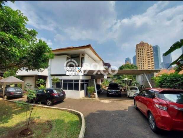 Rumah Elit Modern Tanpa Renovasi di Senayan Jakarta Selatan Rumah Elit Modern Tanpa Renovasi di Senayan Jakarta Selatan