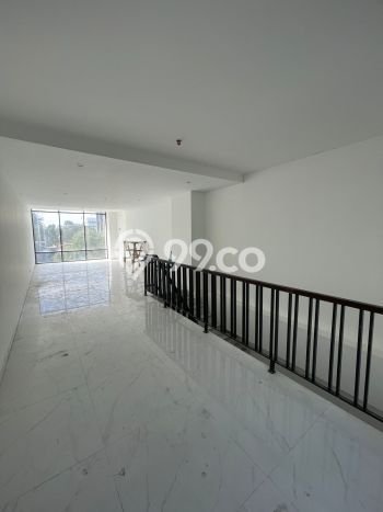 Area Ramai! Ruko Dijual di Menteng untuk Bisnis Luas Bangunan 180m2 Area Ramai! Ruko Dijual di Menteng untuk Bisnis Luas Bangunan 180m2