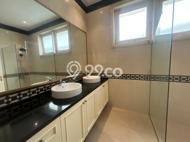 Best Deal Hunian Mewah Ideal dan Luas di Kebayoran Baru, Jakarta Selatan Best Deal Hunian Mewah Ideal dan Luas di Kebayoran Baru, Jakarta Selatan