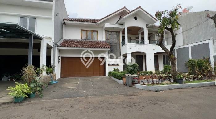 Siap Huni Rumah Mewah 5 Kamar di Mampang Prapatan Dekat ke Mana Saja Siap Huni Rumah Mewah 5 Kamar di Mampang Prapatan Dekat ke Mana Saja