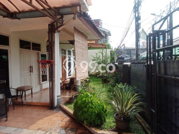 For Sale Rumah Mewah Exclusive di Mampang Prapatan, Jakarta Selatan For Sale Rumah Mewah Exclusive di Mampang Prapatan, Jakarta Selatan