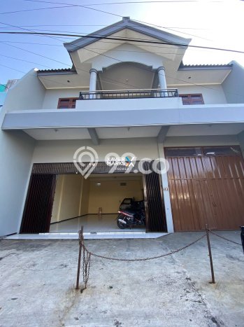 Disewakan Ruko di Kawasan Ramai Malang Kota Luas 200m2 Disewakan Ruko di Kawasan Ramai Malang Kota Luas 200m2