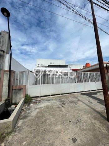 Unit Ruko disewakan di Pakis Malang dengan LT 450m2 / LB 318m2 Unit Ruko disewakan di Pakis Malang dengan LT 450m2 / LB 318m2