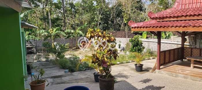 Untuk Dijual Komersial di Wonosari Gunung Kidul LT 1330m2 / LB 700m2 Untuk Dijual Komersial di Wonosari Gunung Kidul LT 1330m2 / LB 700m2
