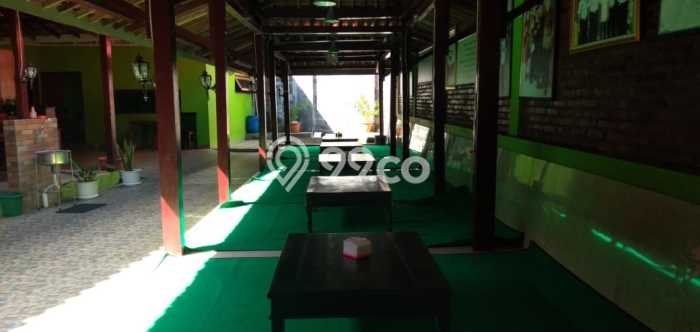 Untuk Dijual Komersial di Wonosari Gunung Kidul LT 1330m2 / LB 700m2 Untuk Dijual Komersial di Wonosari Gunung Kidul LT 1330m2 / LB 700m2