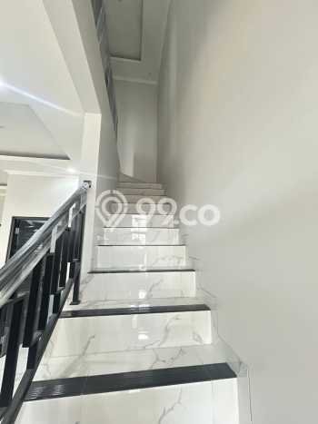 Jual Rumah Minimalis Bagus Punya 3 KT di Ciracas Jakarta Timur SHM Jual Rumah Minimalis Bagus Punya 3 KT di Ciracas Jakarta Timur SHM