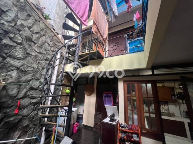Siap Huni Rumah Mewah 6 Kamar di Menteng Dekat ke Mana Pun Siap Huni Rumah Mewah 6 Kamar di Menteng Dekat ke Mana Pun
