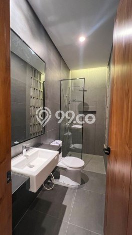 Hunian Elit LB 280m2 Siap Huni Desain Elegan di Pondok Indah, Jakarta Selatan Hunian Elit LB 280m2 Siap Huni Desain Elegan di Pondok Indah, Jakarta Selatan