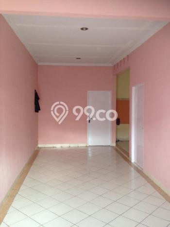 Rumah Luxury Modern Tanpa Renovasi di Pengadegan Jakarta Selatan Rumah Luxury Modern Tanpa Renovasi di Pengadegan Jakarta Selatan