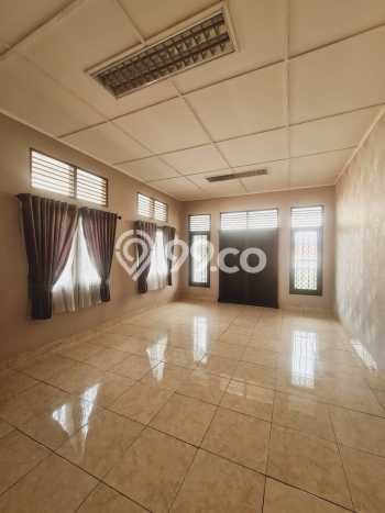 Rumah Elit LB 258m2 Siap Pakai Desain Elegan di Rawamangun, Jakarta Timur Rumah Elit LB 258m2 Siap Pakai Desain Elegan di Rawamangun, Jakarta Timur