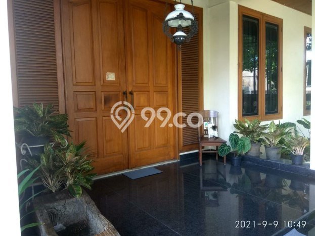 Hunian Mewah Siap Huni LT 543m2 di Kebayoran Baru, Jakarta Selatan Hunian Mewah Siap Huni LT 543m2 di Kebayoran Baru, Jakarta Selatan