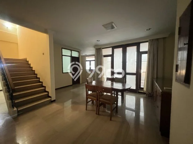 Disewakan Hunian Konsep Modern di Menteng Jakarta Pusat dengan 4 KT Disewakan Hunian Konsep Modern di Menteng Jakarta Pusat dengan 4 KT