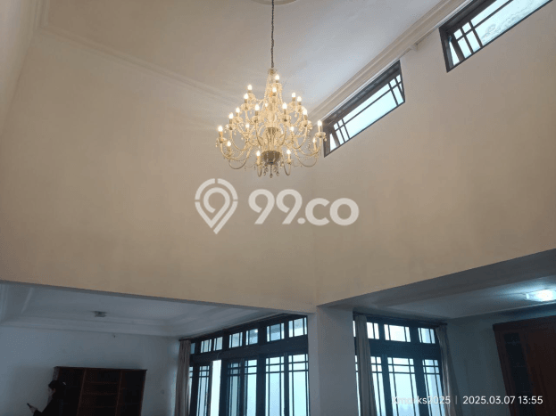 Sewa Rumah Modern di Menteng Siap Huni dan Strategis Sewa Rumah Modern di Menteng Siap Huni dan Strategis
