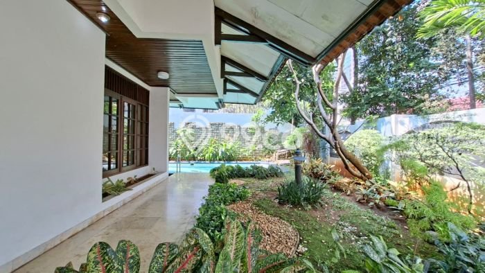 Dijual Rumah Mewah Megah Dengan View Eksklusif di Setiabudi, Jakarta Selatan Dijual Rumah Mewah Megah Dengan View Eksklusif di Setiabudi, Jakarta Selatan