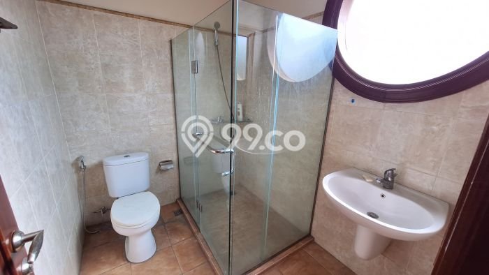 Ready to Use! Luxury House LT 331m2 Desain Modern di Ampera Ready to Use! Luxury House LT 331m2 Desain Modern di Ampera