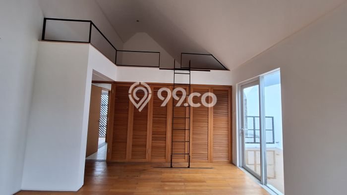 Dijual Rumah Luas Elegan Dengan View Cantik di Jati Padang, Jakarta Selatan Dijual Rumah Luas Elegan Dengan View Cantik di Jati Padang, Jakarta Selatan
