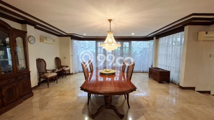 Dijual Rumah Mewah Megah Dengan View Eksklusif di Setiabudi, Jakarta Selatan Dijual Rumah Mewah Megah Dengan View Eksklusif di Setiabudi, Jakarta Selatan