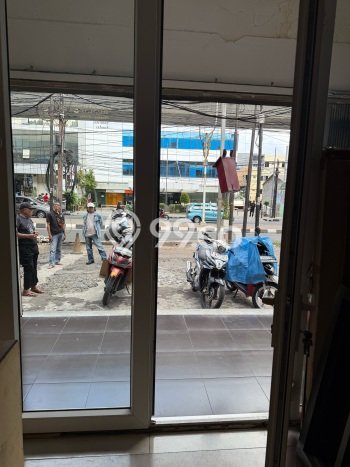 Ruko Dijual di Jakarta Selatan LT 95m2 & LB 321m2 Lokasi Terbaik! Ruko Dijual di Jakarta Selatan LT 95m2 & LB 321m2 Lokasi Terbaik!