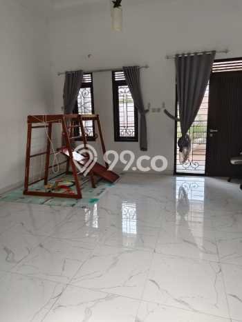 Rumah Modern 5 KT di Terusan Buah Batu Bandung Semi Furnished Rumah Modern 5 KT di Terusan Buah Batu Bandung Semi Furnished