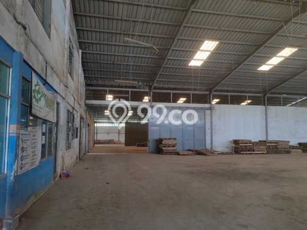 FOR RENT! Gudang di Batujajar Cocok untuk Bisnis 4400m2 FOR RENT! Gudang di Batujajar Cocok untuk Bisnis 4400m2