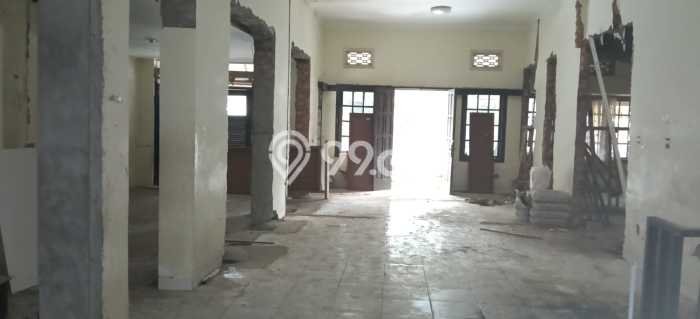 Disewakan Komersial di Kawasan Ramai Supratman Luas 800m2 Disewakan Komersial di Kawasan Ramai Supratman Luas 800m2
