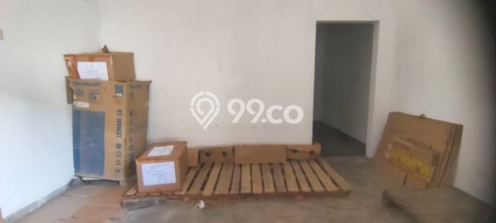 Unit Gudang Disewakan di Soekarno Hatta di Area Ramai & Strategis Unit Gudang Disewakan di Soekarno Hatta di Area Ramai & Strategis