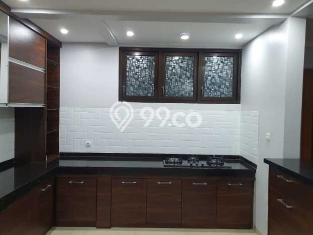 Rumah Luxury Modern Siap Huni di Setiabudi Bandung Rumah Luxury Modern Siap Huni di Setiabudi Bandung