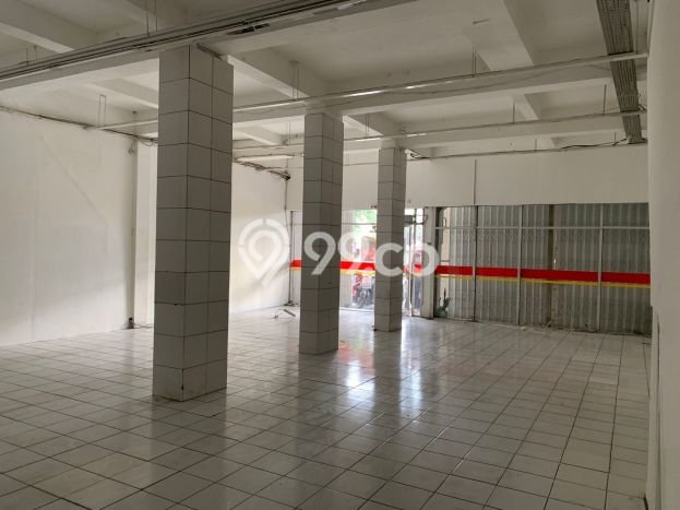 Ruko untuk Disewa di Pusat Bandung Luas Bangunan 240m2 Ruko untuk Disewa di Pusat Bandung Luas Bangunan 240m2