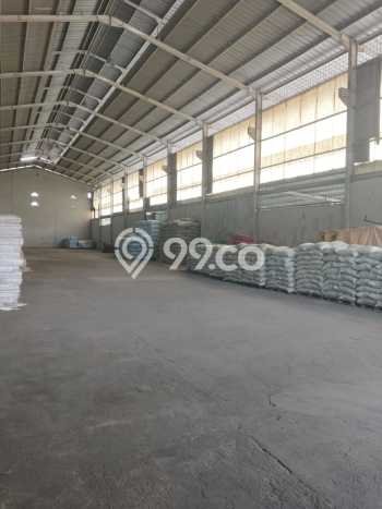 Gudang bagus disewakan di Cipondoh Tangerang dengan LB 850m2 harga sewa terbaik Gudang bagus disewakan di Cipondoh Tangerang dengan LB 850m2 harga sewa terbaik