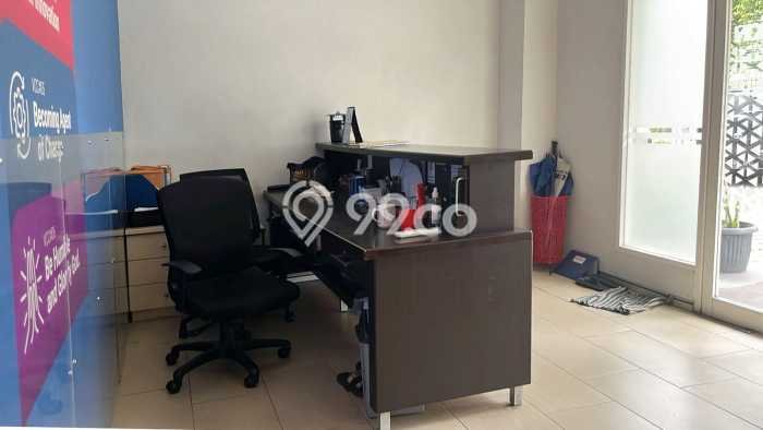 Unit Ruko disewakan di Palmerah Jakarta Barat dengan LT 150m2 / LB 650m2 Unit Ruko disewakan di Palmerah Jakarta Barat dengan LT 150m2 / LB 650m2