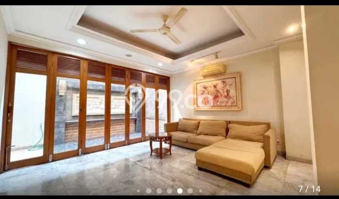 For Sale Rumah Elit Exclusive di Ciputat Timur, Tangerang Selatan For Sale Rumah Elit Exclusive di Ciputat Timur, Tangerang Selatan
