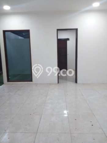 Disewakan! Rumah 6 Kamar Tidur &
4 Kamar Mandi di Pondok Pinang, Jakarta Selatan Disewakan! Rumah 6 Kamar Tidur &
4 Kamar Mandi di Pondok Pinang, Jakarta Selatan