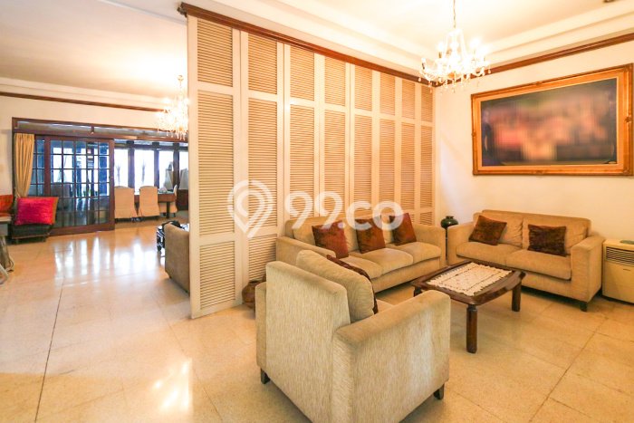Rumah Luxury Modern Tanpa Renovasi di Cinere Jakarta Selatan Rumah Luxury Modern Tanpa Renovasi di Cinere Jakarta Selatan