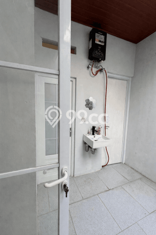 Rumah Strategis Modern Lb 60m2 di Pondok Aren, Tangerang Selatan Rumah Strategis Modern Lb 60m2 di Pondok Aren, Tangerang Selatan