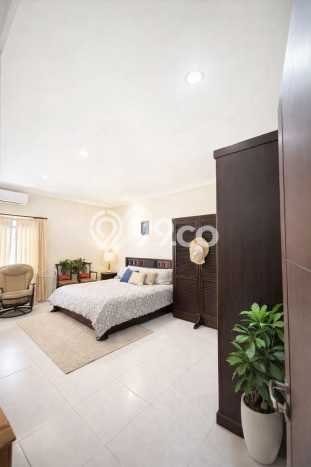 Hunian Cantik Modern Lb 180m2 di Ciputat, Tangerang Selatan Hunian Cantik Modern Lb 180m2 di Ciputat, Tangerang Selatan