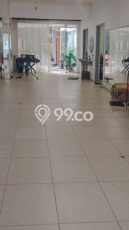 Area Ramai! Ruko Dijual di Kebayoran Baru untuk Bisnis Luas Bangunan 700m2 Area Ramai! Ruko Dijual di Kebayoran Baru untuk Bisnis Luas Bangunan 700m2