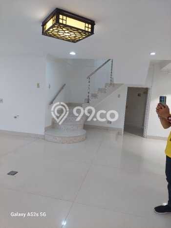 Dijual Rumah Luas Megah Dengan View Cantik di Tanjung Duren, Jakarta Barat Dijual Rumah Luas Megah Dengan View Cantik di Tanjung Duren, Jakarta Barat