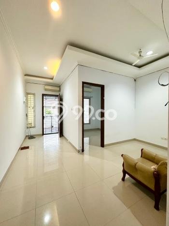 For Sale! Luxury House LT 80m2 Desain Elegan di Duri Kepa For Sale! Luxury House LT 80m2 Desain Elegan di Duri Kepa