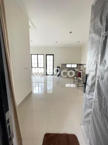 Rumah Sewa Tangerang LT 119m2 LB 126m2 Kawasan Suvarna Sutera Rumah Sewa Tangerang LT 119m2 LB 126m2 Kawasan Suvarna Sutera